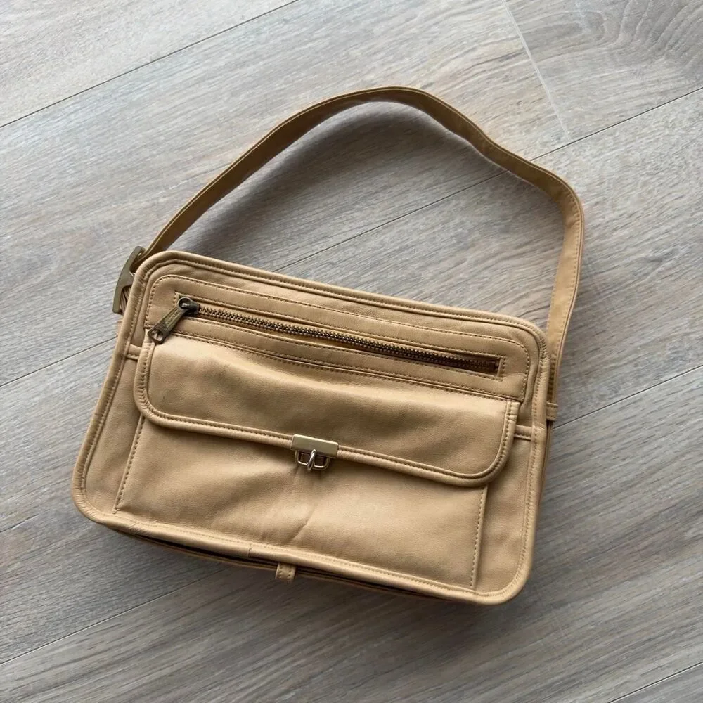 Baggs Vintage 70's Tan Leather Shoulder Bag Twee Disco Minimalist Grandma READ